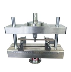 Приспособление для определения предела прочности при межслойном сдвиге методом испытания короткой балки МТ-Z61